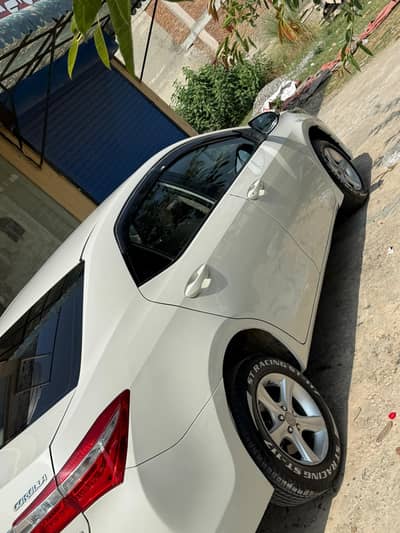 Toyota Corolla GLI 2015 total genuine