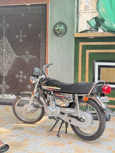 Honda cg 125 special edition for sale 275,000
