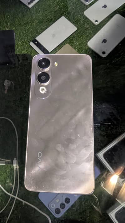 Vivo Y04
