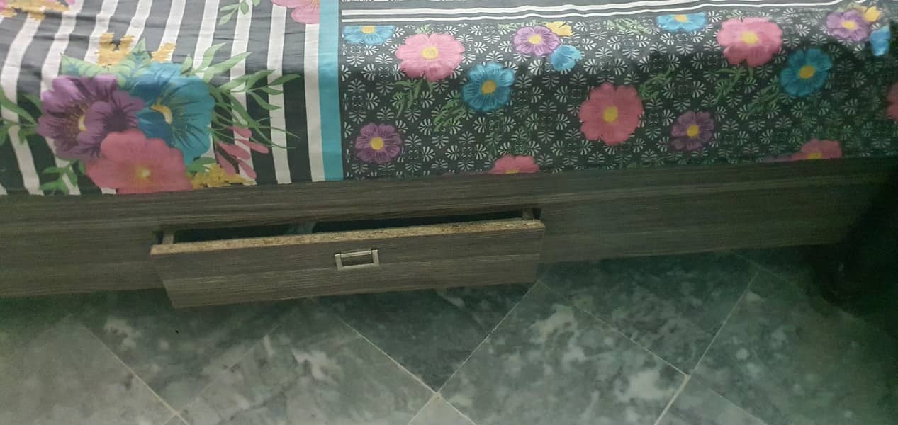 Single Bed pair 4