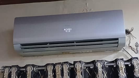Haier 1 5 ton DC Inverter ac
