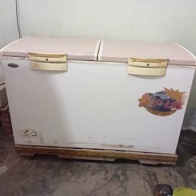 waves deep freezer excellent working 03224604903