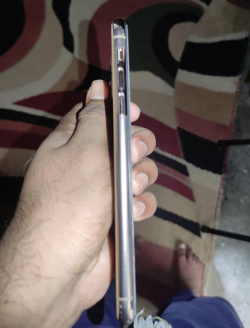 iphone 11 pro max 2