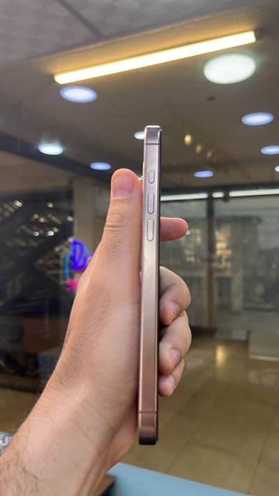 Apple iPhone 16 Pro Max