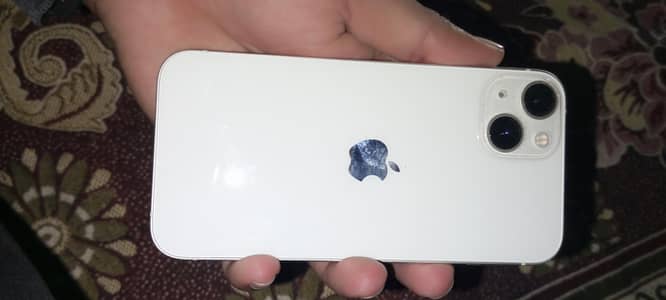 Apple iPhone 13