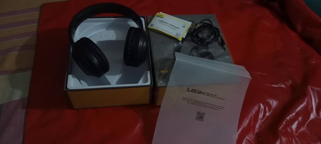headphone 6