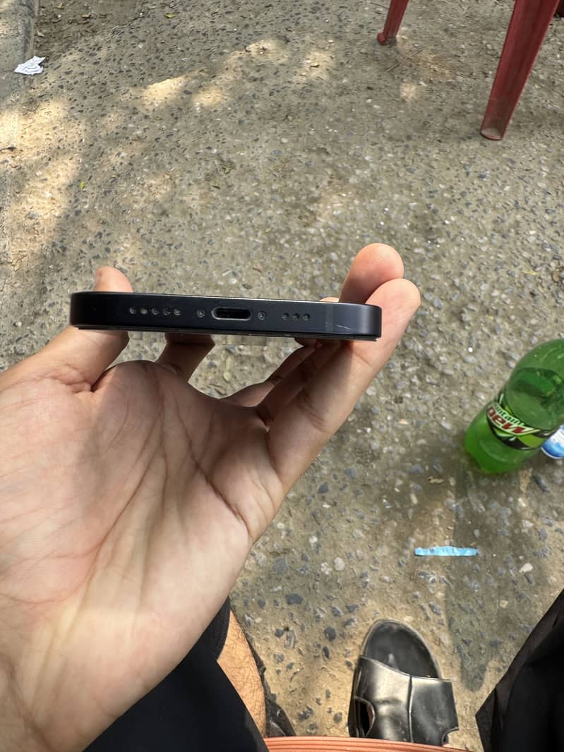 Apple iPhone 12 1