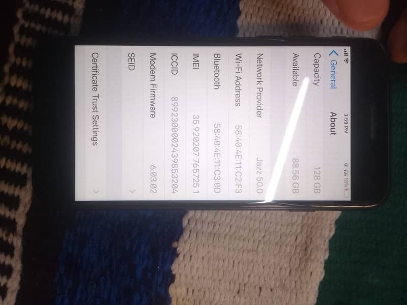 Apple iPhone 7 0