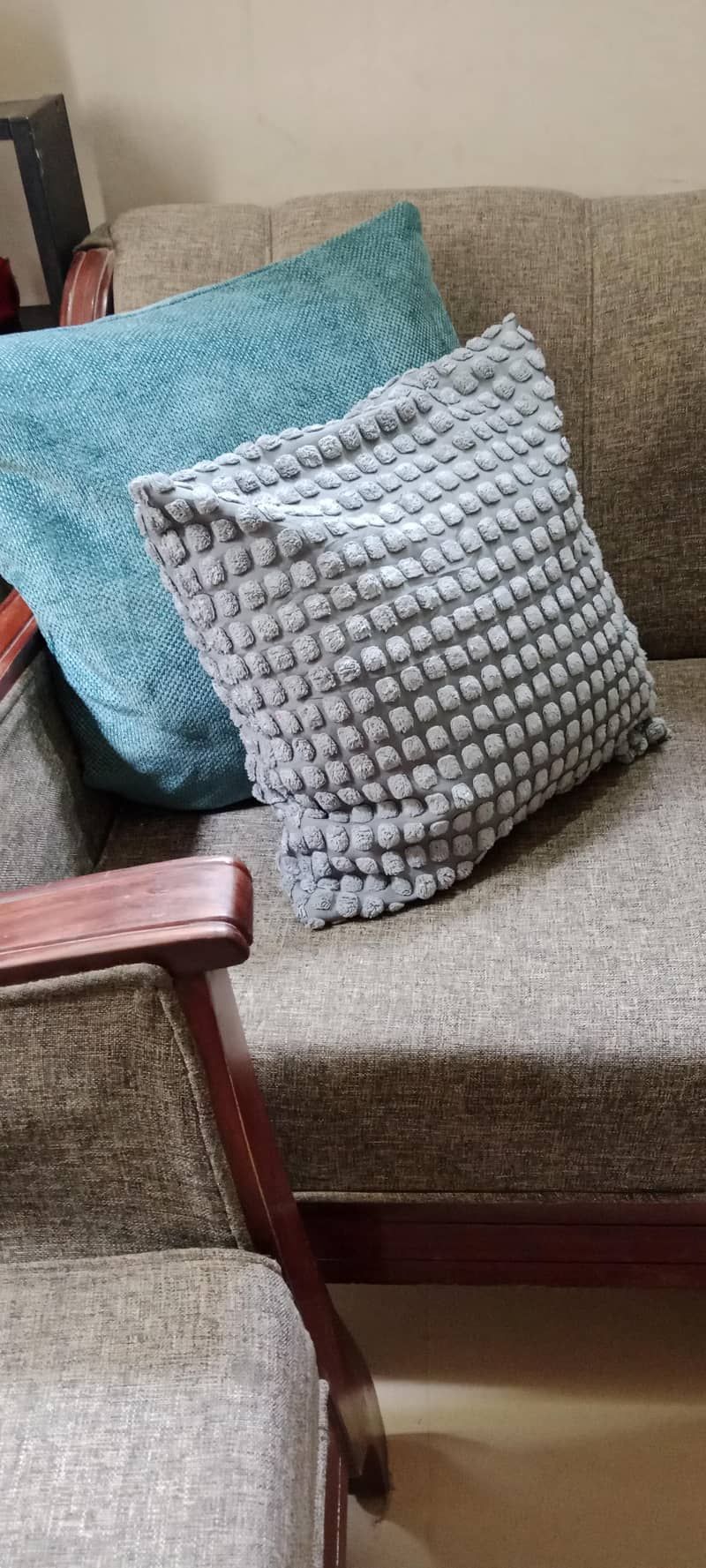 five seater Sofa set 0