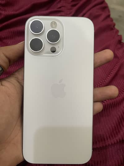 Apple iPhone 16 Pro Max