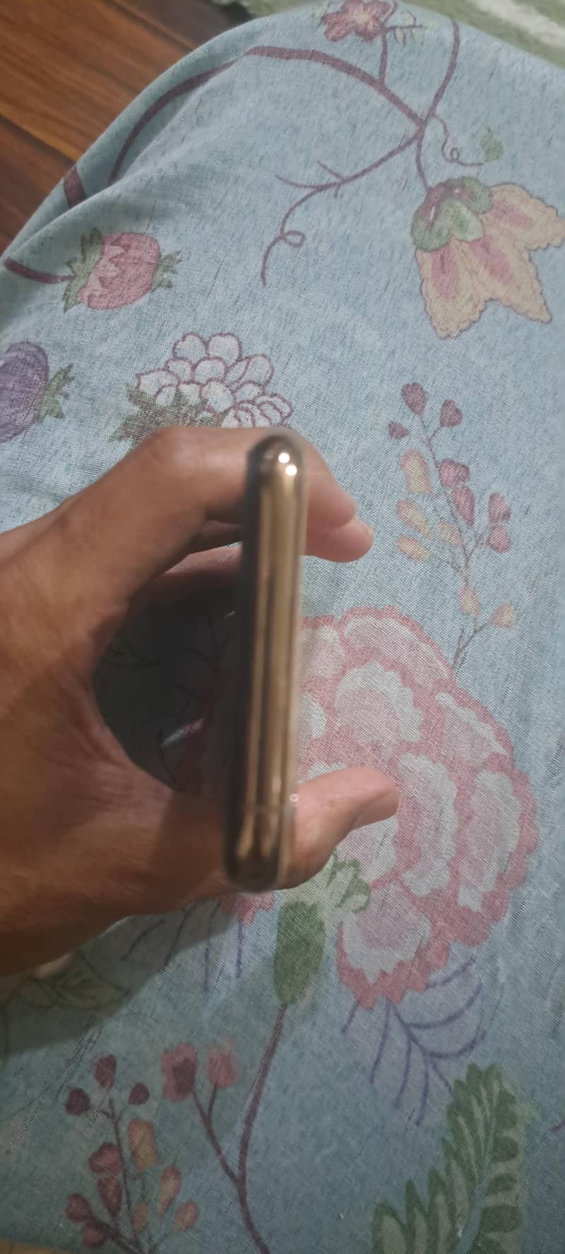 Apple iPhone 11 Pro 4