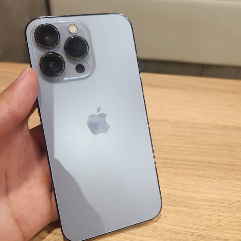 Apple iPhone 13 Pro 0