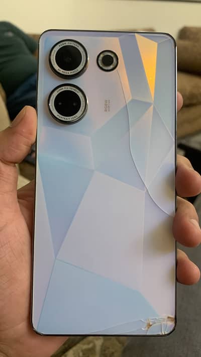 Tecno CAMON 20