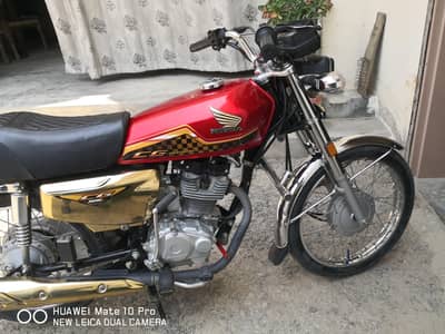 Honda CG125 Salf start Gold edition