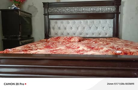 bed. dressing