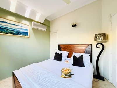 2 BED CORNER FURNISHED FLAT FOR SALE CROWN TOWER G-11 ISLAMABAD ALL FACILITY AVAILABLE CDA PPROVED