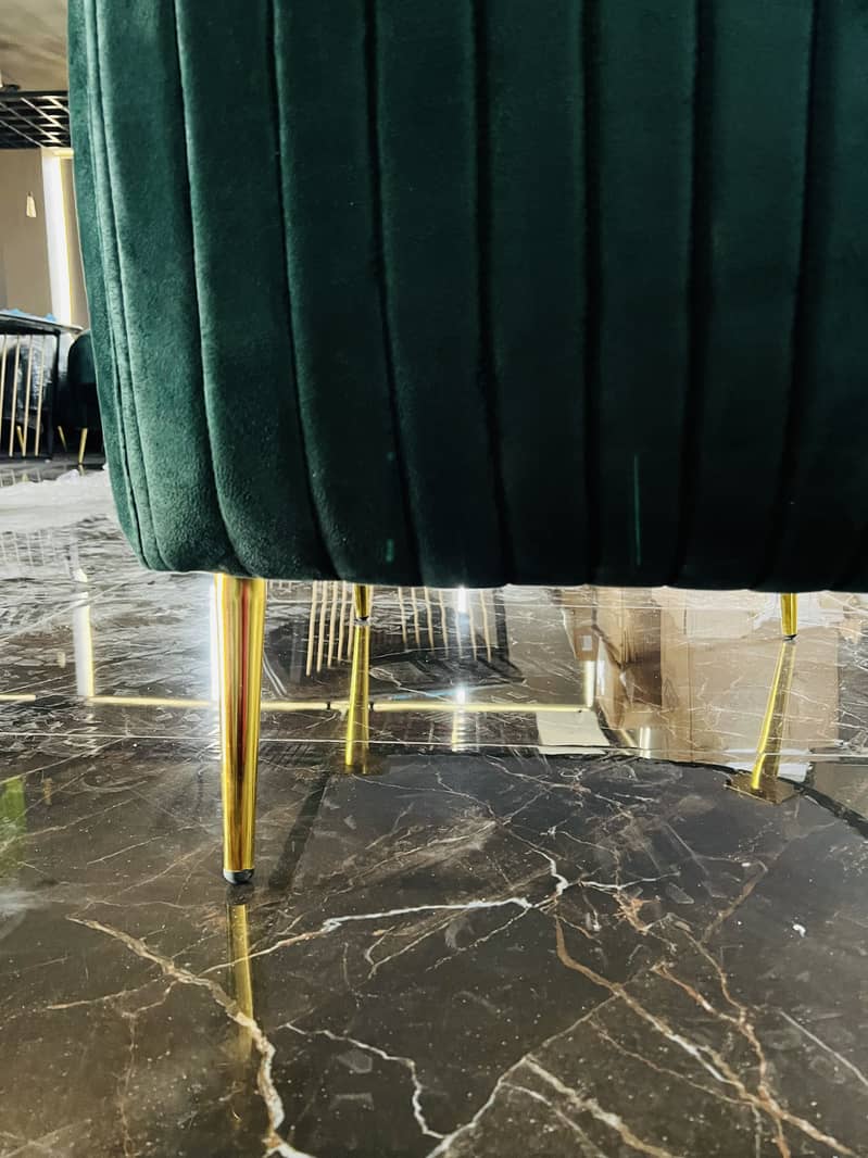 1 Seator Sofa 1