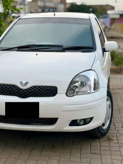 Toyota Vitz 2001