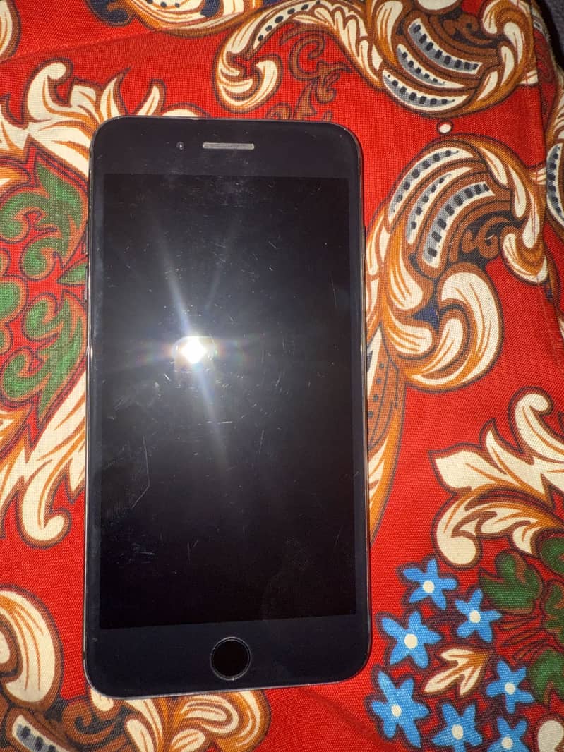 Apple iPhone 7 Plus 1
