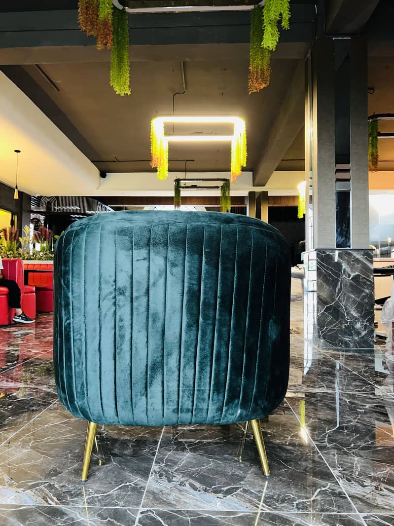 1 Seator Sofa 4