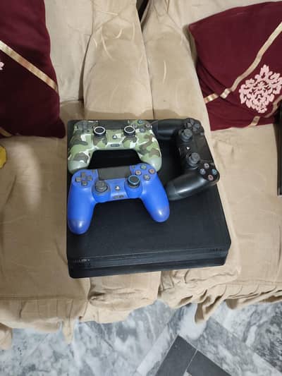 PS4 WITH 3 CONTROLLERS AND 16+ GAMES