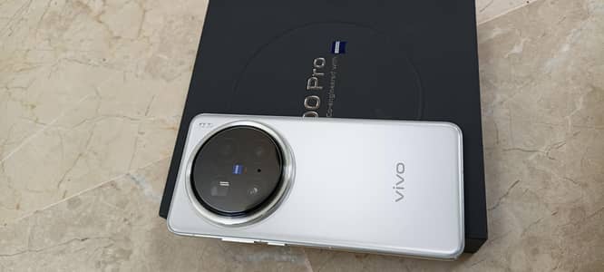 vivo x200 pro ( 16/512 ) approved