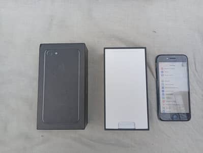 Apple iPhone 7 with original box water pak 128 gb