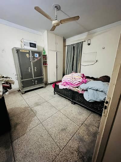 10 Marla Full Marble Tiled 40 Feet Road VIP Location House For Sale
