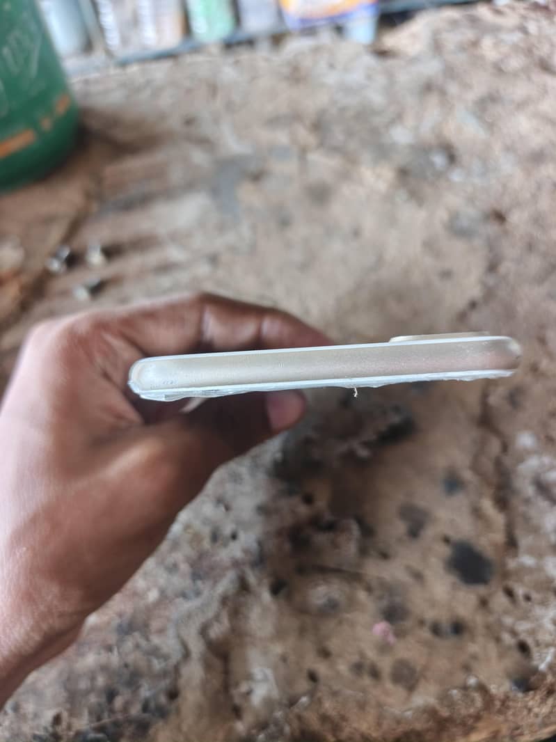 Apple iPhone 7 Plus 5