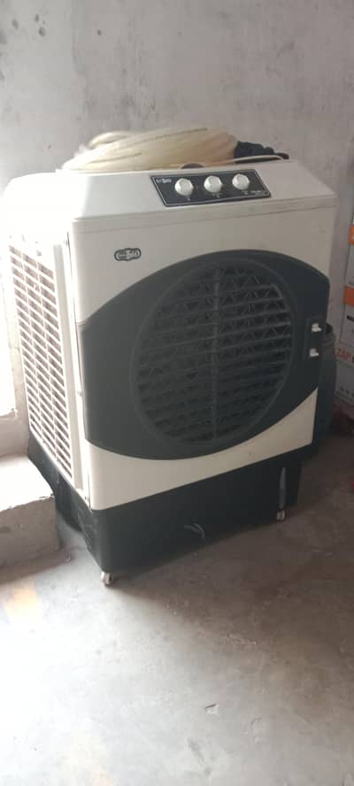 super asia air coolar used hy par bilkol ok condition hy koi palt nahi