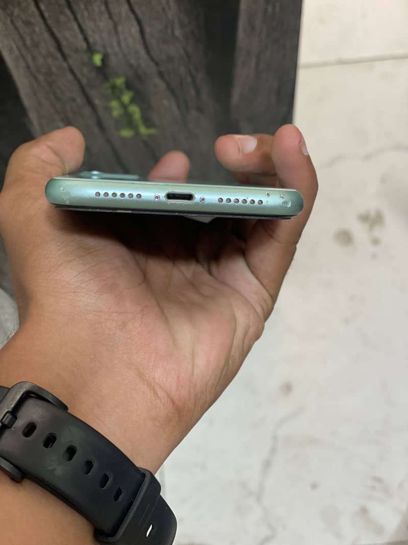 Apple iPhone 11 1