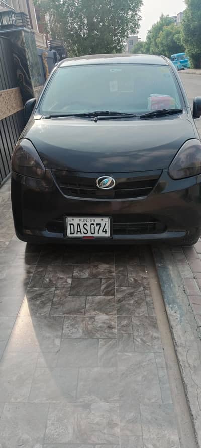 Daihatsu Mira 2011