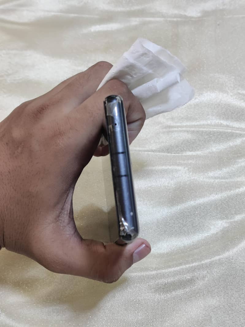 Google Pixel 7a 5