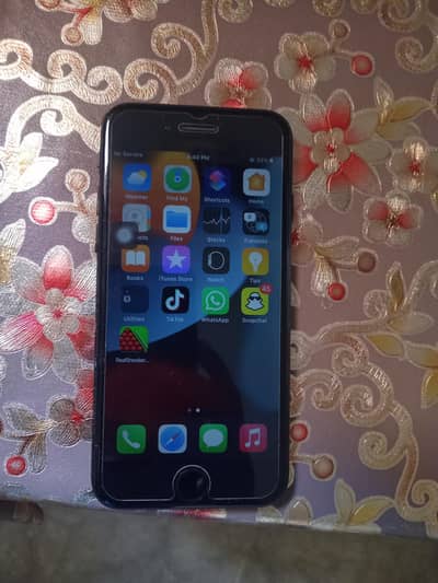 Apple iPhone 7