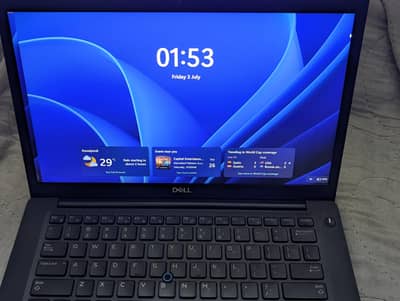 touch screen laptop for sale in good condition