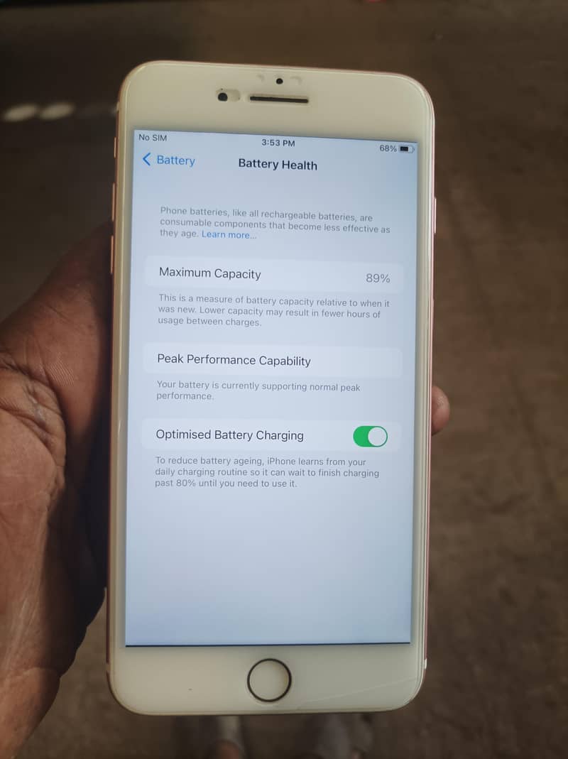 Apple iPhone 7 Plus 1
