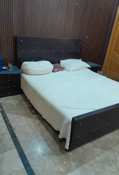 Double Bed, Side Tables and Dressing