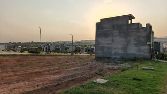 Plot For Sale In Bahria Enclave islamabad Sector j 8Marla