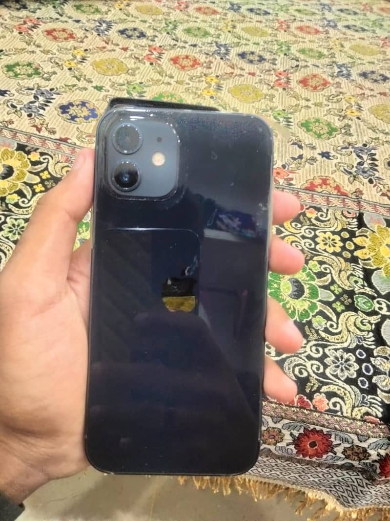 Apple iPhone 12 3
