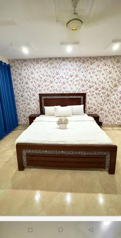 Furnished room for rent on daily basis near BZU(03277342171)