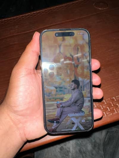 Apple iPhone 15