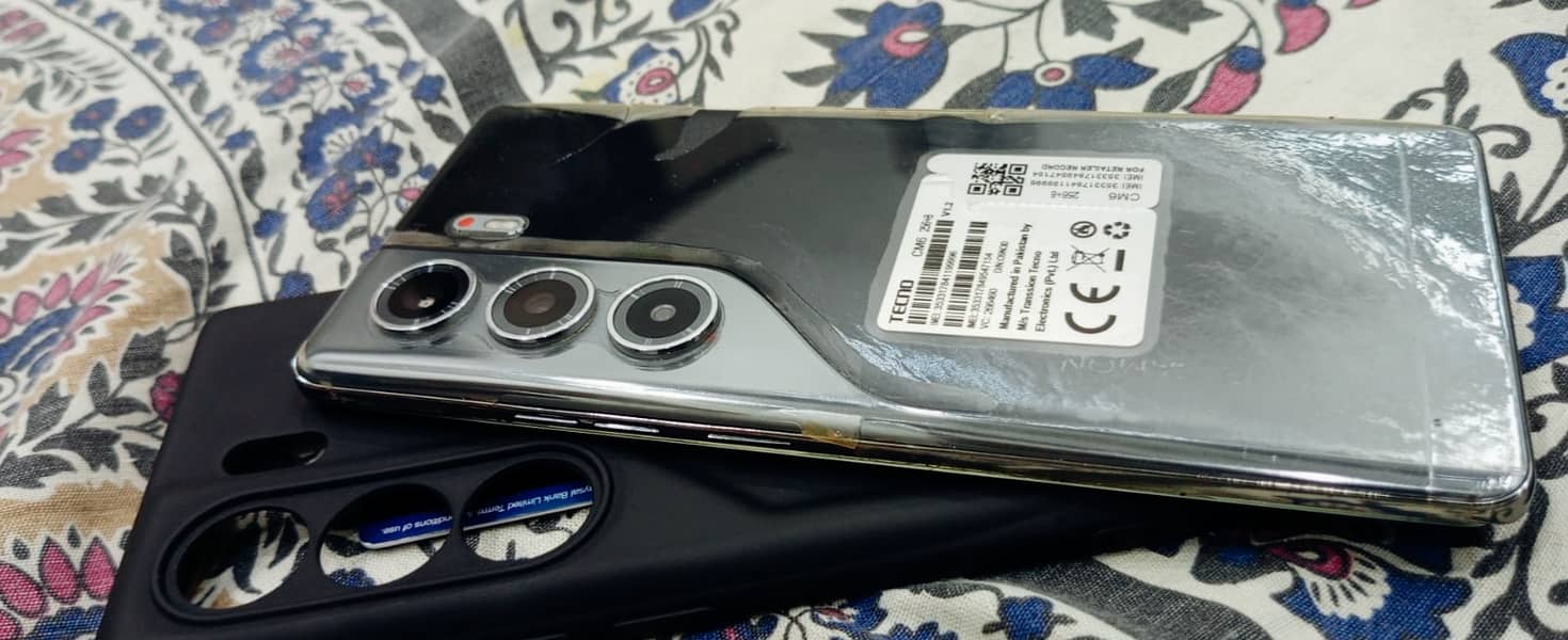 Tecno CAMON 40 Pro 2