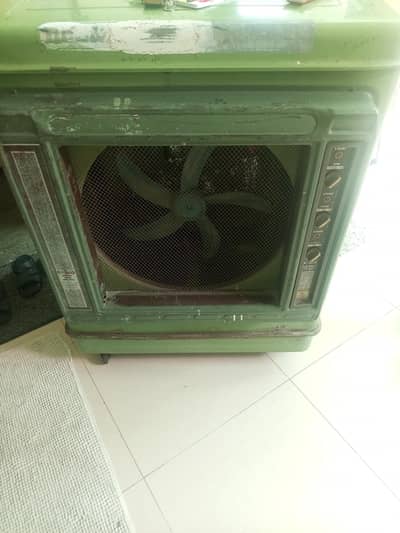 Dc room cooler