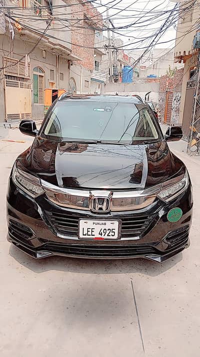 Honda Vezel 2014 z package Fully Option