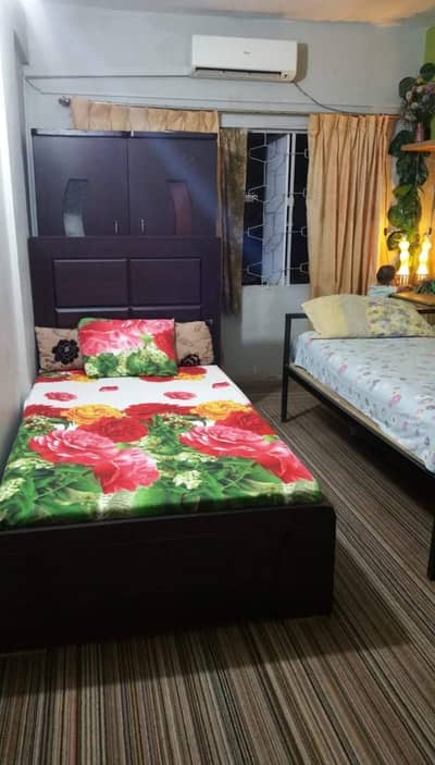 Single Wooden Bed – Excellent Condition