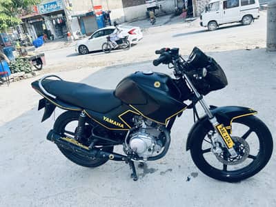 Yahama YbR 2019 model 20 reg own my name