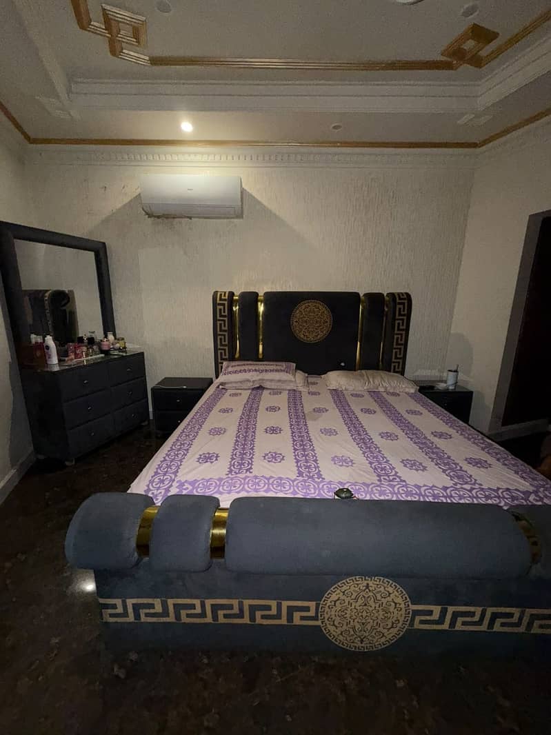 King size bed set 0