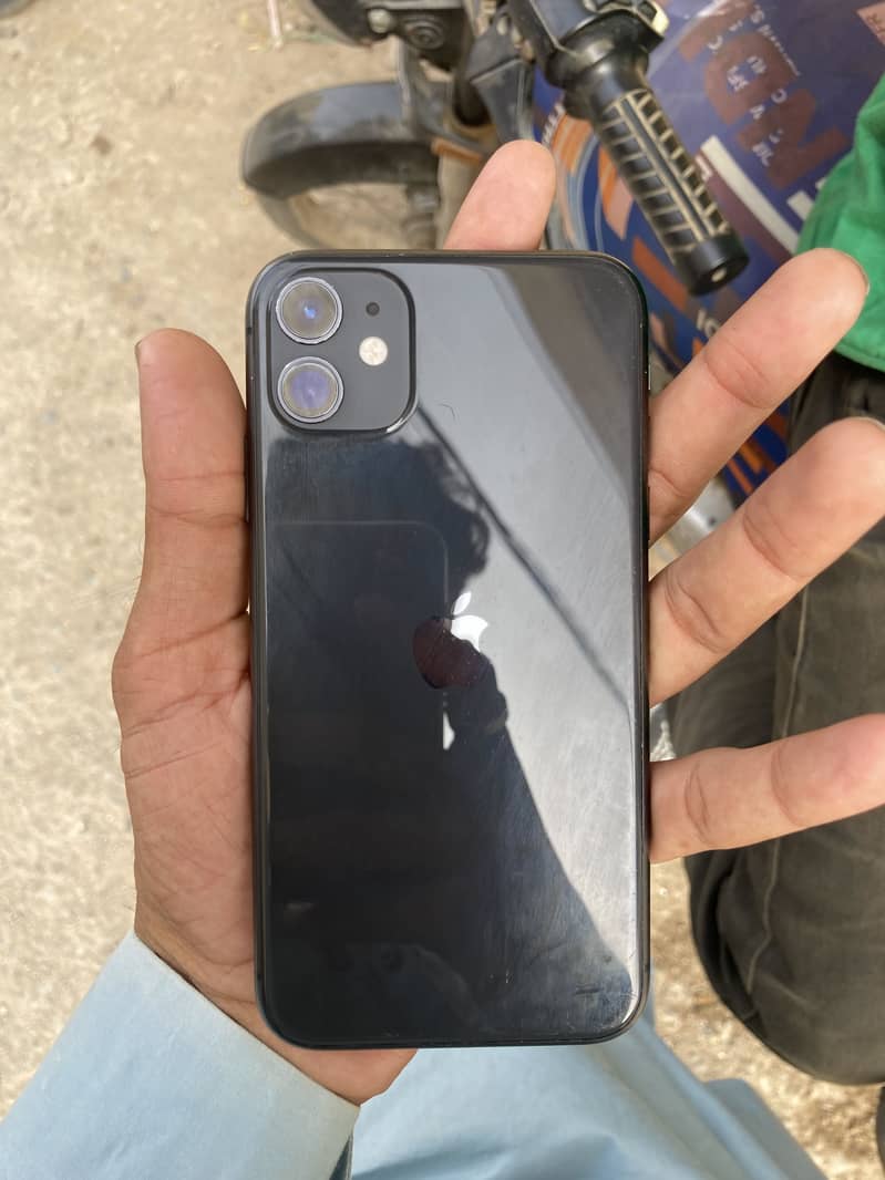 iPhone 11 2