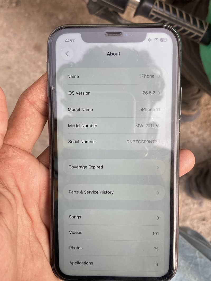 iPhone 11 3