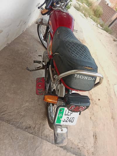 HONDA cd70 model 20 hr cheez ok h